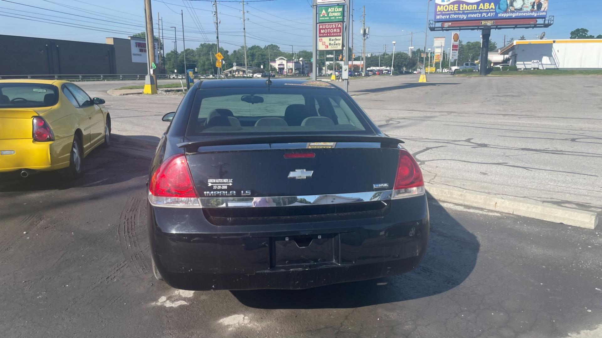 2007 BLACK /GRAY Chevrolet Impala LS (2G1WB58K279) with an 3.5L V6 OHV 16V FFV engine, 4-Speed Automatic Overdrive transmission, located at 2710A Westlane Rd., Indianapolis, IN, 46268, (317) 291-2000, 39.885670, -86.208160 - Photo#2